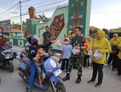 Diawal Bulan Suci Ramadhan Kodim 1013/Mtw Bagi Takjil Gratis